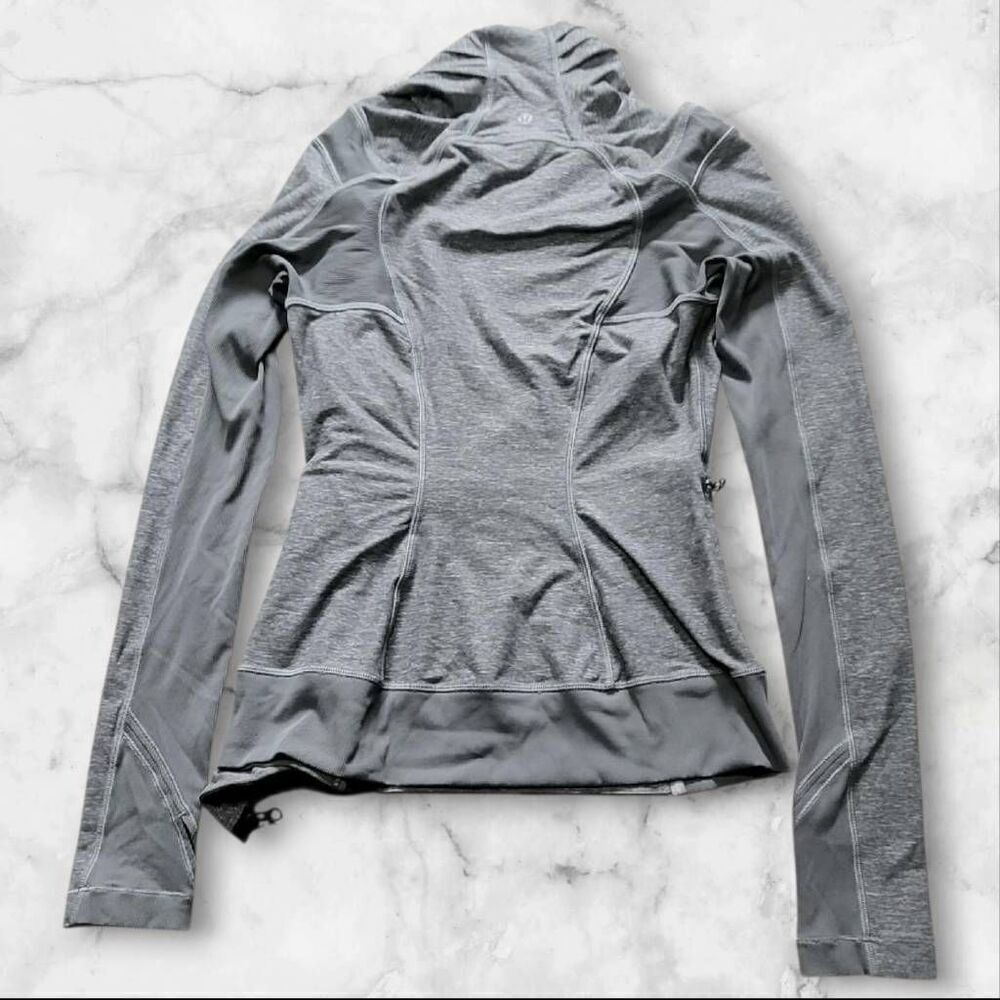 Lululemon Bhakti Yoga Asymmetrical Wrap Athleisure Zip Jacket Gray Size 6